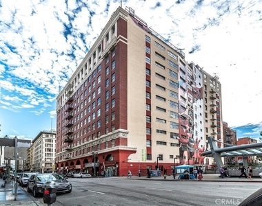 312 W 5th Street - Photo Thumbnail 5