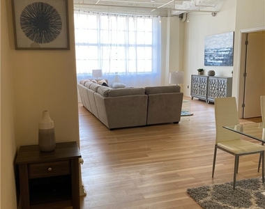 312 W 5th Street - Photo Thumbnail 10