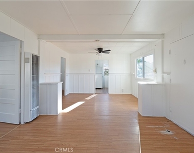 335 Wolff - Photo Thumbnail 2