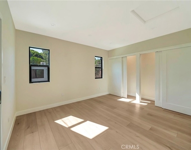 4419 Tyrone Street - Photo Thumbnail 27