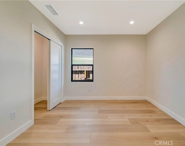 4419 Tyrone Street - Photo Thumbnail 22