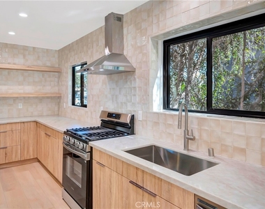 4419 Tyrone Street - Photo Thumbnail 12