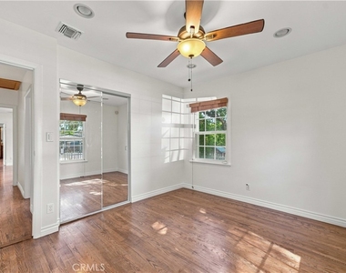 5017 Rubio Avenue - Photo Thumbnail 24