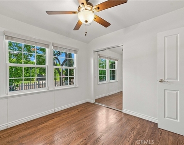 5017 Rubio Avenue - Photo Thumbnail 26