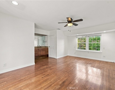 5017 Rubio Avenue - Photo Thumbnail 20