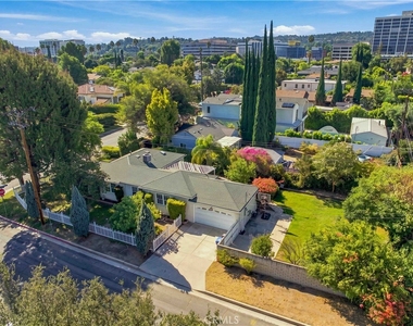 5017 Rubio Avenue - Photo Thumbnail 36