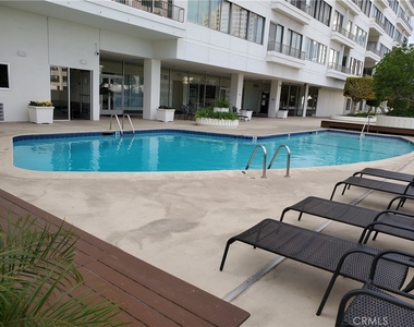 10501 Wilshire Boulevard - Photo Thumbnail 7