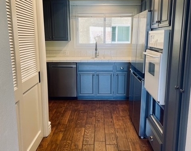 745 Main Street - Photo Thumbnail 6