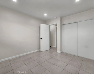 417 N Broadway - Photo Thumbnail 8