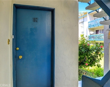 611 S Prospect - Photo Thumbnail 4