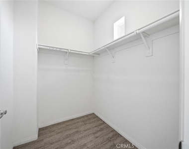 4631 Massimo - Photo Thumbnail 22