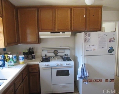 1206 12th Street - Photo Thumbnail 4