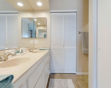 1502 Seacoast Drive - Photo Thumbnail 17