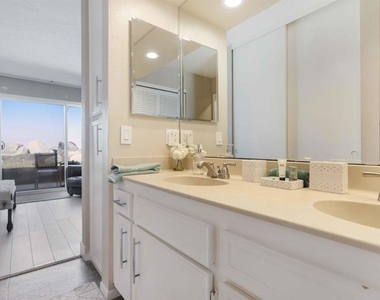 1502 Seacoast Drive - Photo Thumbnail 18