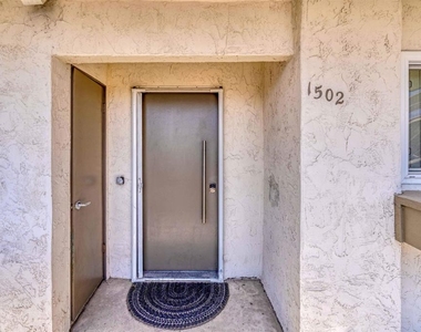1502 Seacoast Drive - Photo Thumbnail 26