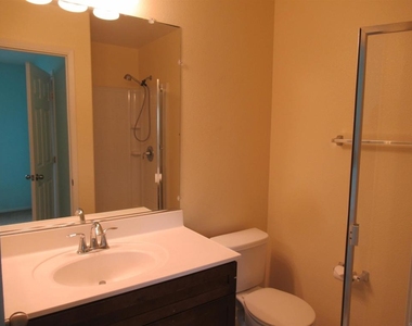 1310 Calabria Street - Photo Thumbnail 6