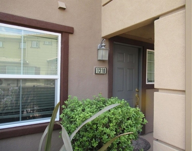 1310 Calabria Street - Photo Thumbnail 3