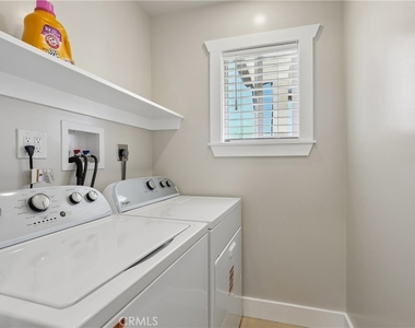 23 E Pine Street - Photo Thumbnail 12