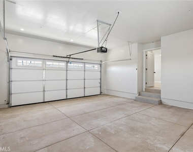 23 E Pine Street - Photo Thumbnail 15