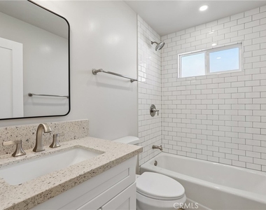 19 E Pine Street - Photo Thumbnail 11