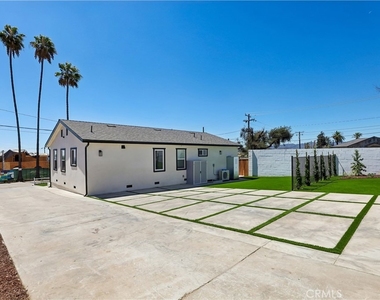 19 E Pine Street - Photo Thumbnail 19