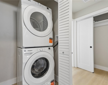 19 E Pine Street - Photo Thumbnail 18