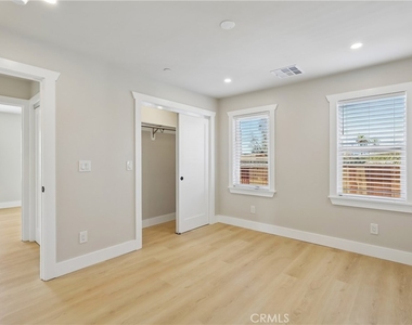 19 E Pine Street - Photo Thumbnail 13