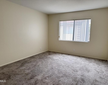 234 S 5th Avenue - Photo Thumbnail 6