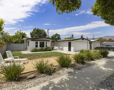 863 S Vecino Drive - Photo Thumbnail 1