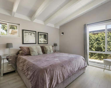 863 S Vecino Drive - Photo Thumbnail 15