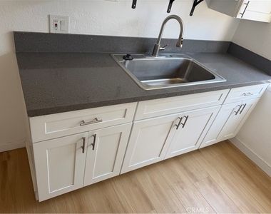 1024 W Reeve - Photo Thumbnail 1