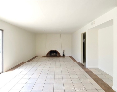16019 Canyon Creek Road - Photo Thumbnail 5