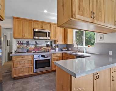1819 Calle De Los Alamos - Photo Thumbnail 23