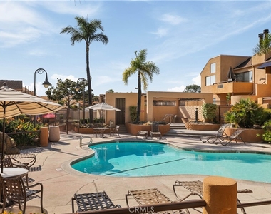 25671 Le Parc - Photo Thumbnail 23