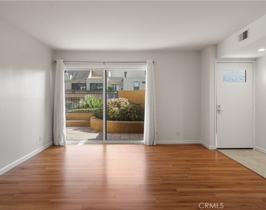 25671 Le Parc - Photo Thumbnail 8