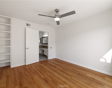 25671 Le Parc - Photo Thumbnail 15