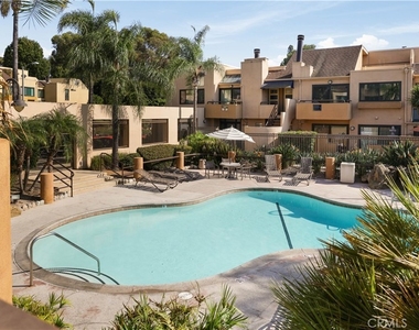 25671 Le Parc - Photo Thumbnail 22