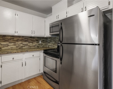 25671 Le Parc - Photo Thumbnail 6
