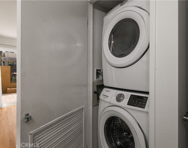 25671 Le Parc - Photo Thumbnail 19