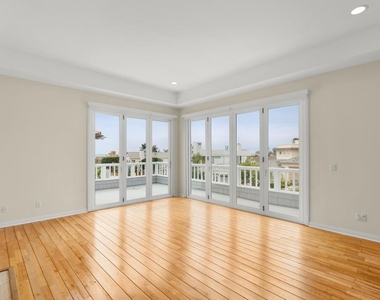 475 Marine Street - Photo Thumbnail 33