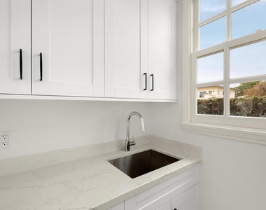 475 Marine Street - Photo Thumbnail 9
