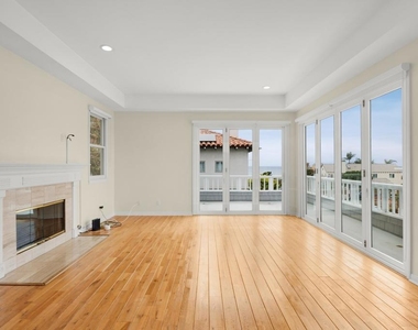 475 Marine Street - Photo Thumbnail 32
