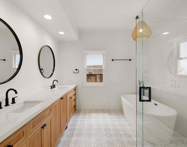 475 Marine Street - Photo Thumbnail 2