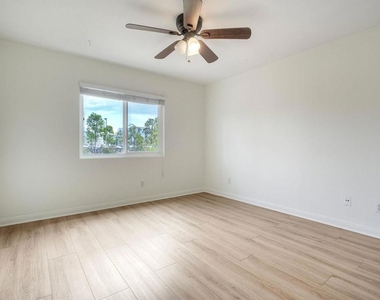 545 Sonoma Street - Photo Thumbnail 14