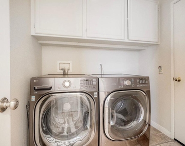 545 Sonoma Street - Photo Thumbnail 10
