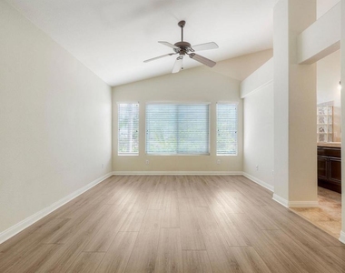 545 Sonoma Street - Photo Thumbnail 17