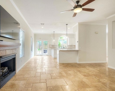 545 Sonoma Street - Photo Thumbnail 8