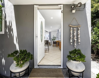 3360 Garfield Street - Photo Thumbnail 4