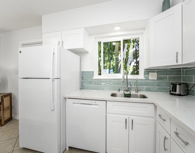 3360 Garfield Street - Photo Thumbnail 9