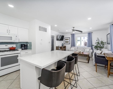 3360 Garfield Street - Photo Thumbnail 6